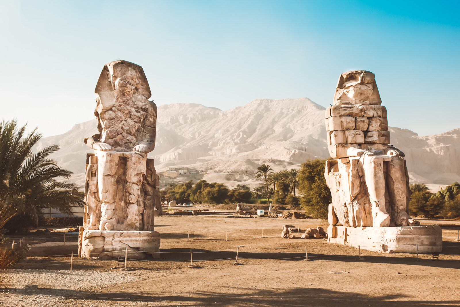 Colossi of Memnon | monuments, Egypt | Britannica - verloop.io